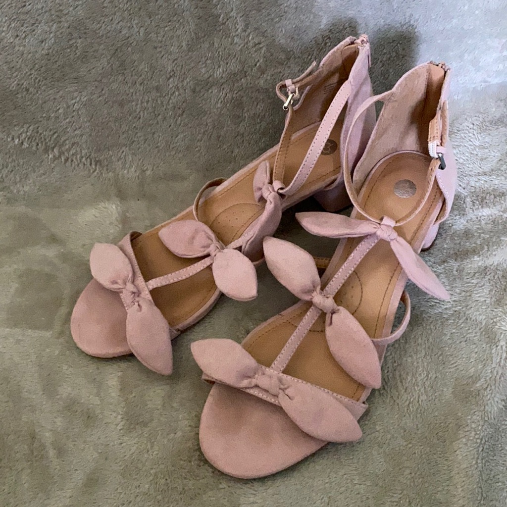 Blush Bow Heels